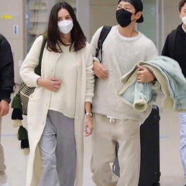 Ini Keuntungan Hamil Usia 30an Seperti Katy Saunders Istri Song Joong Ki