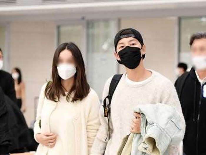 Song Joong Ki dan kekasih barunya
