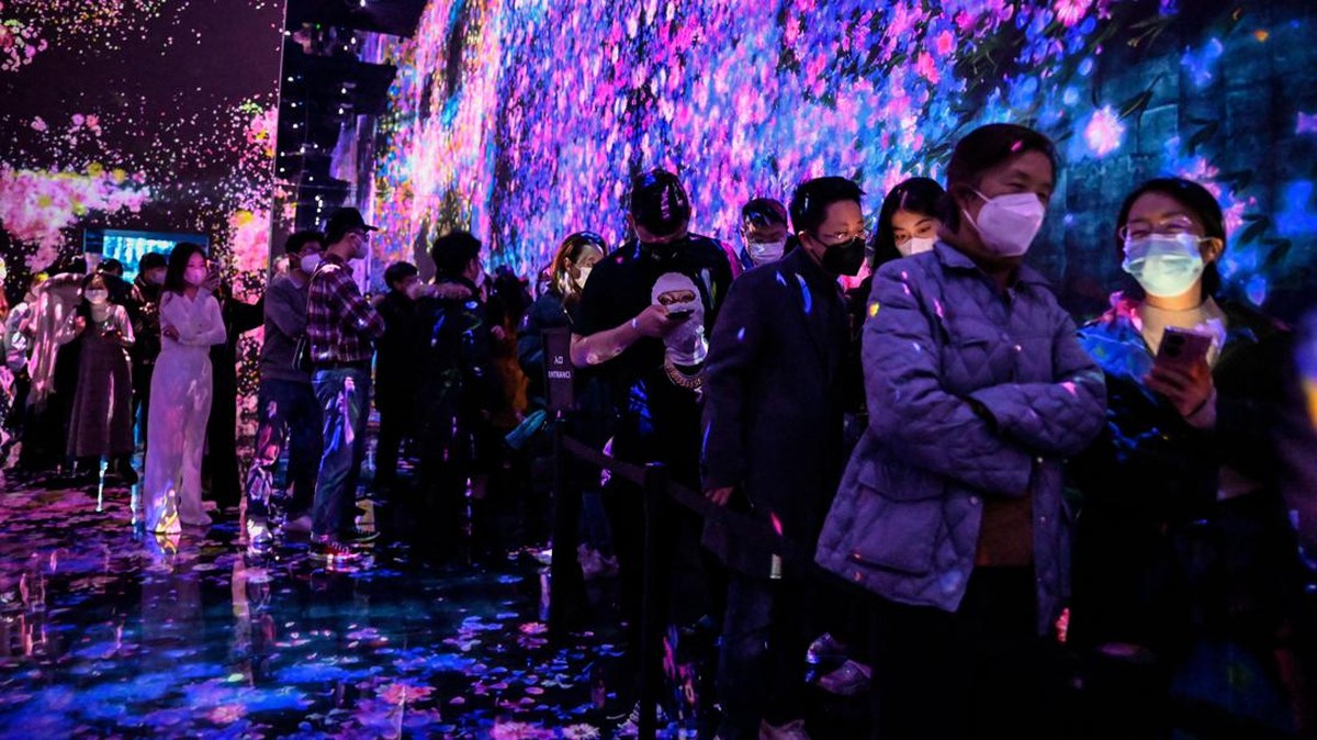 FOTO: Terpukau Pameran Seni Digital TeamLab Saat Natal