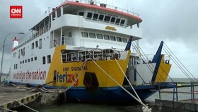 VIDEO: Ratusan Wisatawan Masih Tertahan Di Karimunjawa