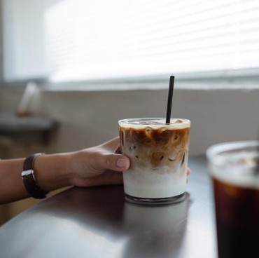 Keluh Karyawan Coffee Shop Hits di SCBD Kepunyaan Produser Film, Viral Gajinya Nunggak