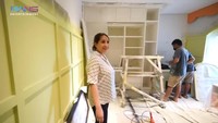 <p>Kamar Rayyanza pun sudah hampir selesai, kamar anak bungsu Raffi dan Gigi yang kerap disapa Cipung ini didekorasi dengan warna-warna yang cerah, yakni warna hijau lemon dan putih. (Foto: YouTube Rans Entertainment)</p>
