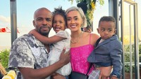 <p>Kimmy Jayanti dan Greg Nwokolo menikah pada 2018 lalu dan telah dikaruniai dua orang anak, nih. (Foto: Instagram @kimmyjayanti)</p>