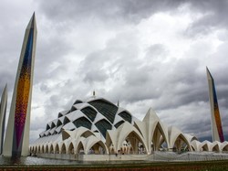 Ridwan Kamil Diminta Tak Baper soal Kritikan tentang Masjid Al Jabbar