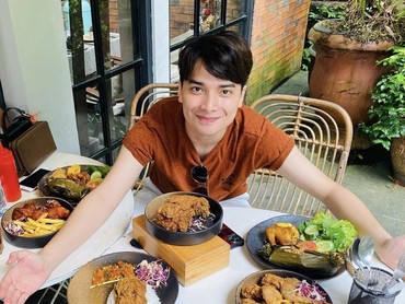 img-title Terpopuler: Alvin Faiz Jual Tanah Wakaf VS Kronologi Rizky Billar Diancam Haters
