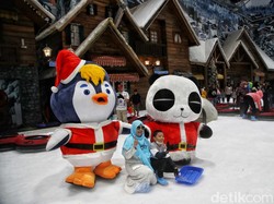 The Frosty Parade di Trans Snow Bekasi, Anak-anak Gemas Dibuatnya