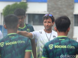 Persib Vs Persija: Bisa Lanjutkan Unbeaten Run, Luis Milla?