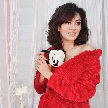 7 Potret Terbaru Yeyen Lidya Kini Jadi Janda Usai Diam-diam Cerai Sejak 2021