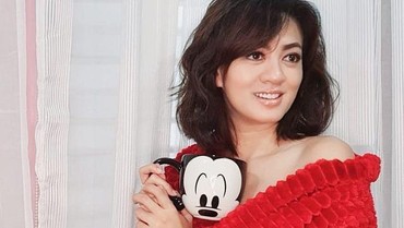 img-title 7 Potret Terbaru Yeyen Lidya Kini Jadi Janda Usai Diam-diam Cerai Sejak 2021
