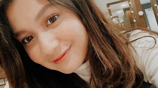 7 Potret Terbaru Eks Artis Cilik Dea Imut Yang Kini Sudah Dewasa