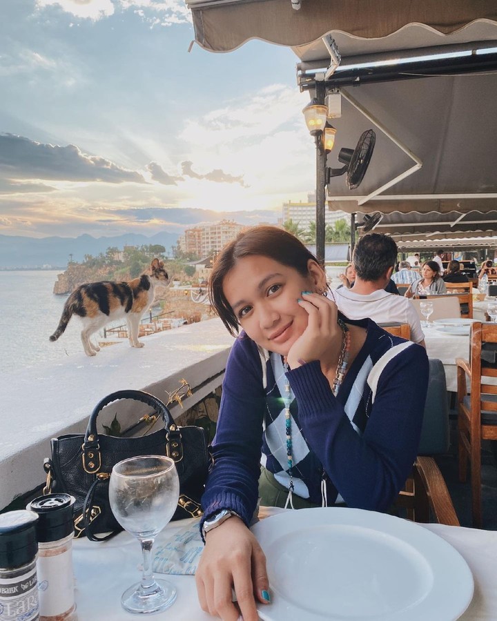 Dea Annisa