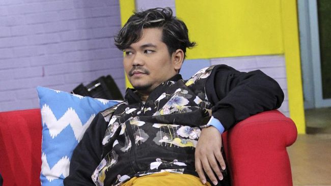 Indy Barends memberi pesan kepada sahabatnya, Indra Bekti, yang memutuskan untuk rujuk dengan Aldila Jelita.