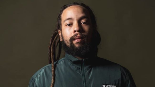 Menurut sejumlah kabar, musisi Jo Mersa yang merupakan cucu Bob Marley ditemukan tak bernyawa di dalam kendaraannya pada Selasa (27/12) waktu AS.