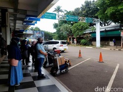 Taksi Puskopau di Bandara Halim Tak Efisien, Biaya Jadi Beban Penumpang