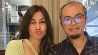 <p>Melansir berbagai sumber, suami Nisya ini disebut humoris. Meski kerap berguyon, ternyata Andika merupakan sosok yang dewasa. Bahkan, ibunda Raffi Ahmad juga menyebut ia sebagai sosok menantu paling dewasa dan selalu peka dalam beragam situasi. (Foto: Instagram @nissyaa)<br /><br /></p>