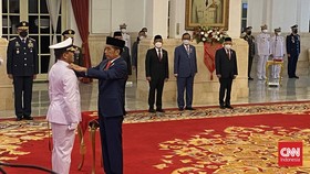 Jokowi Minta KSAL Muhammad Ali Jaga Kedaulatan RI di Laut Perbatasan