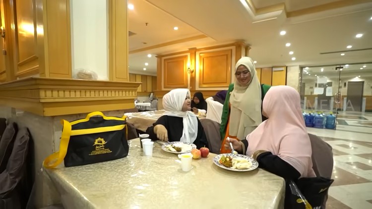 Risma pengusaha katering di Arab
