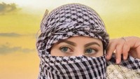 <p>Tasyi menceritakan keseruannya mencoba ATV hingga menyebut ini menjadi pengalaman aktivitas ektrem. "Seruu bgttt naik ATV di desert, kayaknya ini salah satu activity ter ekstrim yg pernah w rasakan," tulisnya, dikutip dari akun @tasyiiathasyia. (Foto: Instagram @tasyiiathasyia)<br /><br /><br /></p>