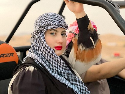 Terhalang Cuaca Buruk, Intip 7 Potret Tasyi Naik ATV di Dubai Usai Batal Pulang ke RI
