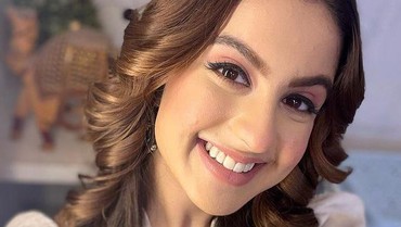 img-title 8 Potret Tunisha Sharma Aktris Bollywood Gantung Diri Diduga Putus Cinta