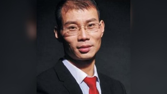 Gerai es krim Mixue yang kian menjamur di Indonesia didirikan oleh Zhang Hongchaio pada 1997 di China.