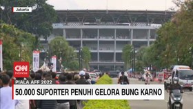 VIDEO: 50.000 SuporterTimnas Indonesia Penuhi Gelora Bung Karno