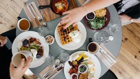 Rekomendasi Tempat Makan Favorit Saat Mampir ke Bekasi