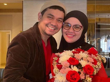 img-title Tak Tutup Kemungkinan Nikah Lagi, Aldila Jelita: Dia Tetap Bapak dari Anakku