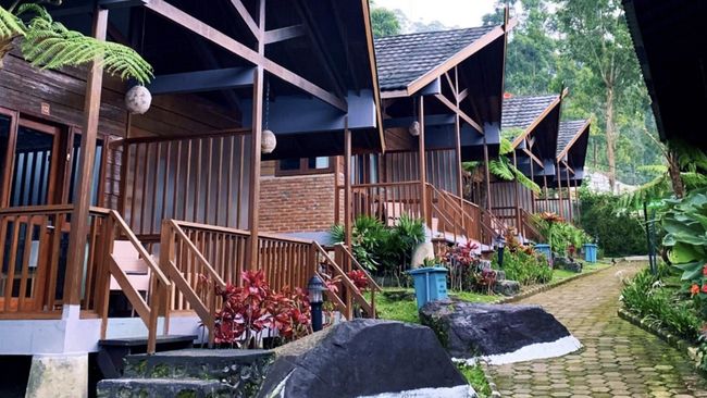 Ciwidey Valley Resort merupakan salah satu resort yang banyak dikunjungi wisatawan. Simak lokasi, harga tiket, dan fasilitasnya.