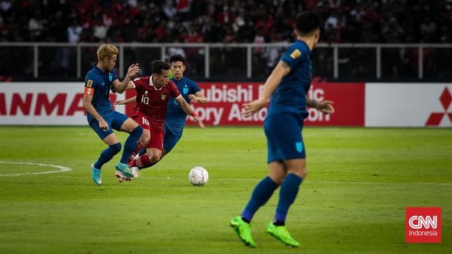 Timnas Indonesia Bisa Tiru 3 Cara Thailand Hancurkan Filipina Timnas Indonesia bisa meniru tiga cara Thailand saat menghancurkan Filipina 4-0 di Piala AFF 2022.