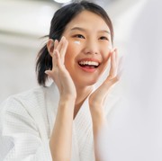 Jangan di Skip, Tahapan Skincare Satu Ini Jadi Rahasia Dapatkan Kulit Glowing! Sudah Rutin Dilakukan Belum?