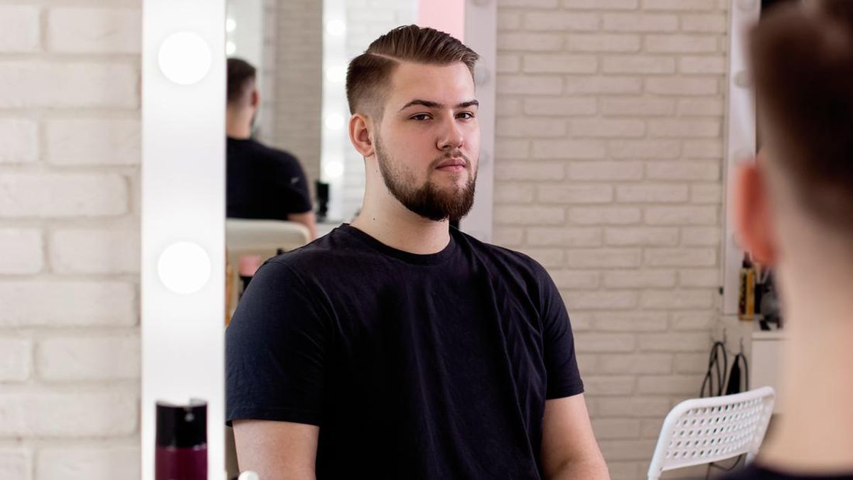 6 Tanda Puber Kedua Pada Pria, Tak Melulu Soal 'jatuh Cinta' Lagi