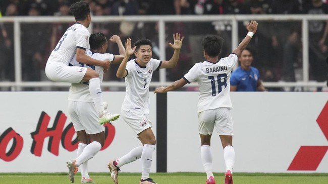 Kamboja menang 5-1 atas Brunei Darussalam pada lanjutan pertandingan Grup A Piala AFF 2022 di Stadion Morodok Techo, Kamis (29/12).