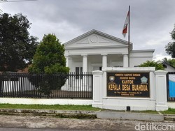 Unik! Ada Kantor Desa Kembaran Istana Presiden di Sumedang
