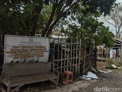 Dihantam Ombak Besar, Akses ke Makam Syekh Mudzakir Demak Terputus