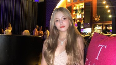 img-title Rayakan Ultah, Nancy Eks Momoland Buka Saluran YouTube & Twitter Pribadi