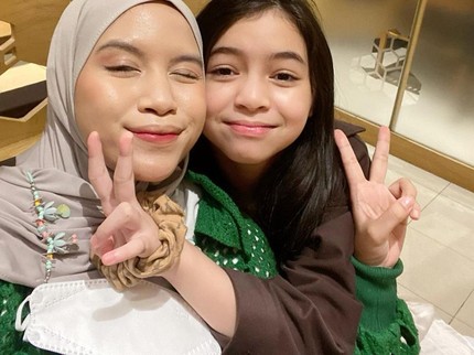 7 Potret Sienna Anak Marshanda Quality Time Bareng Ibu Sambung, seperti Adik-Kakak