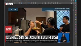 VIDEO: Pihak Sambo Menyerahkan 35 Barang Bukti Sebagai Amunisi Pleidoi