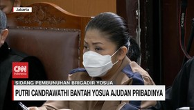 VIDEO: Putri Candrawathi Bantah Yosua Ajudan Pribadinya