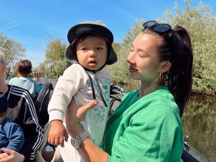 Rahasia Jennifer Bachdim soal Didik Anak Jadi Mandiri dan Kalem Sejak Bayi