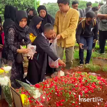 Ini Alasan Utama Keluarga Pindahkan Lokasi Makam Pak Ogah