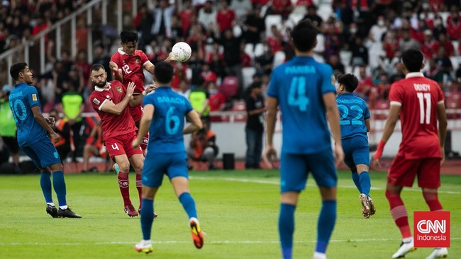 Pelatih timnas Thailand Alexandre Polking menyesali insiden serangan bus tim yang terjadi jelang Piala AFF 2022 melawan Timnas Indonesia di Stadion GBK.