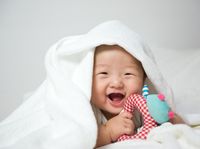 Tummy Time Bayi 1 Bulan: Durasi, Manfaat, Dan Cara Melakukannya