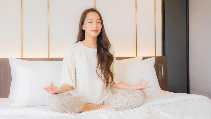 Ilustrasi mengatur pernapasan/ Foto: Freepik.com/lifeforstock