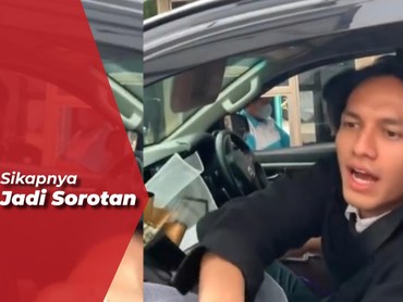 img-title Terima Bunga, Jefri Nichol Minta Maaf Tak Bisa Foto Bareng Fans