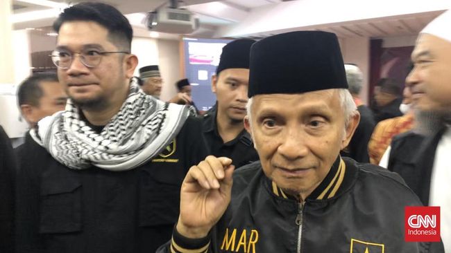 Ketua Majelis Syuro Partai Ummat Amien Rais mengaku tak mempersoalkan sistem yang digunakan di Pemilu 2024. Baik coblos caleg maupun partai politik.