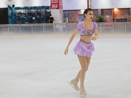 Cantik & Menawan, Intip 7 Potret Sasi Putri Anjasmara yang Jadi Atlet Ice Skating
