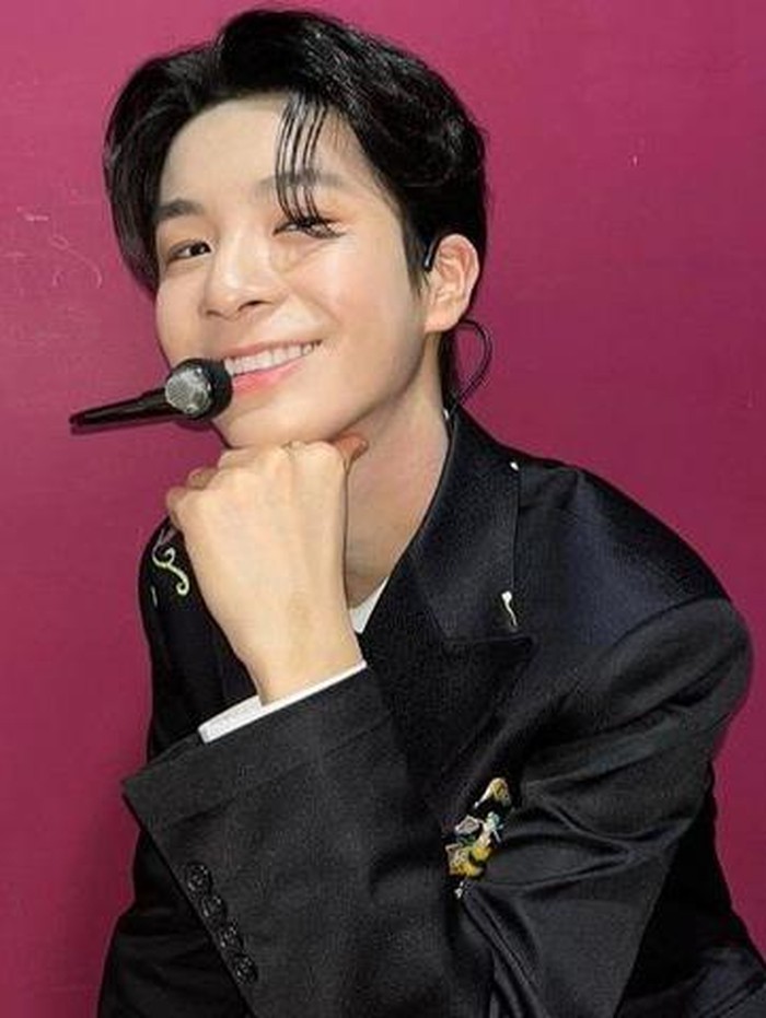 Sementara itu, Jeong Dong Won juga sudah merilis beberapa studio album, dan mengisi soundtrack drama populer seperti Young Lady and Gentleman./ foto: instagram.com/dongwon_15