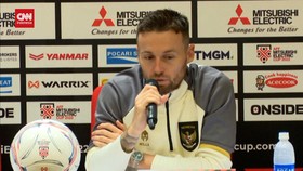 VIDEO: Marc Klok Minta Suporter Optimis Indonesia Juara Piala AFF