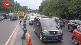 VIDEO: Menhub dan Menko PMK Tinjau Jalur Puncak, Waspada Kabut Tebal